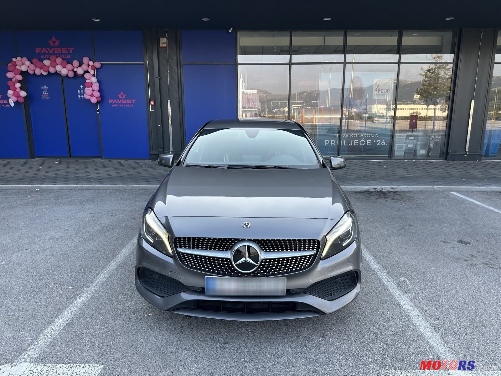 2018' Mercedes-Benz A-Klasa A 180 photo #3