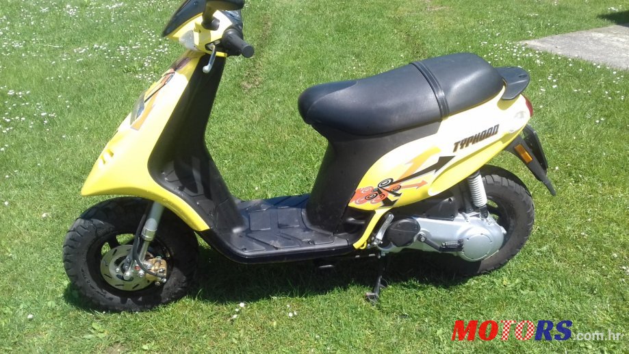 2009' Piaggio Typhoon photo #1