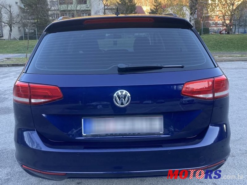2018' Volkswagen Passat Variant photo #4