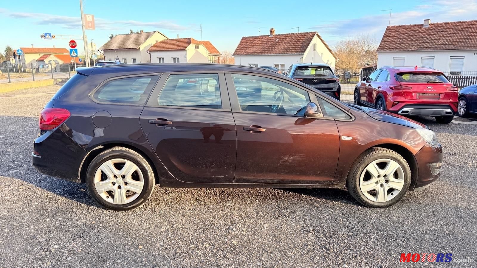 2015' Opel Astra Karavan photo #5