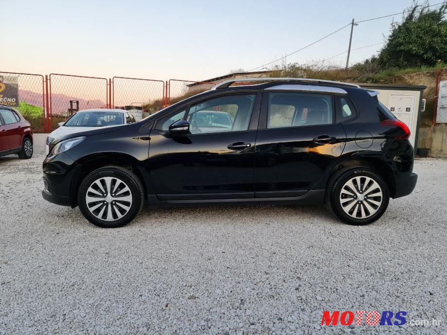 2017' Peugeot 2008 1,6 Bluehdi photo #5