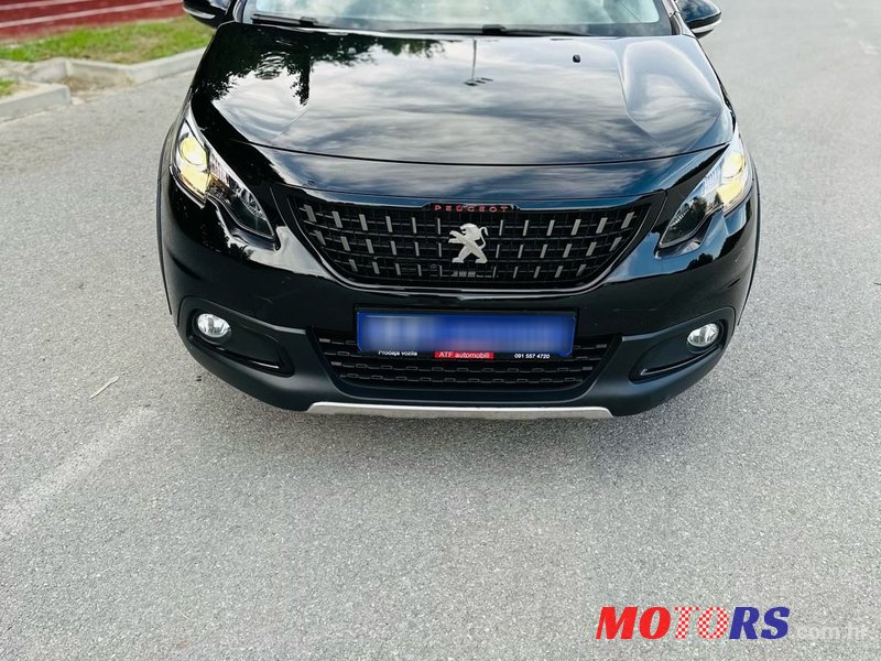 2019' Peugeot 2008 1,5 Bluehdi photo #6