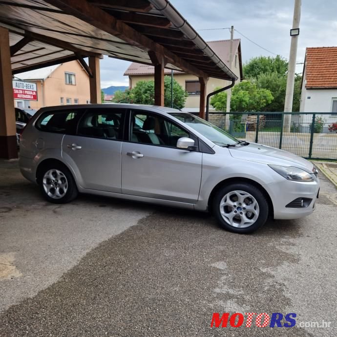 2010' Ford Focus 1,6 photo #4