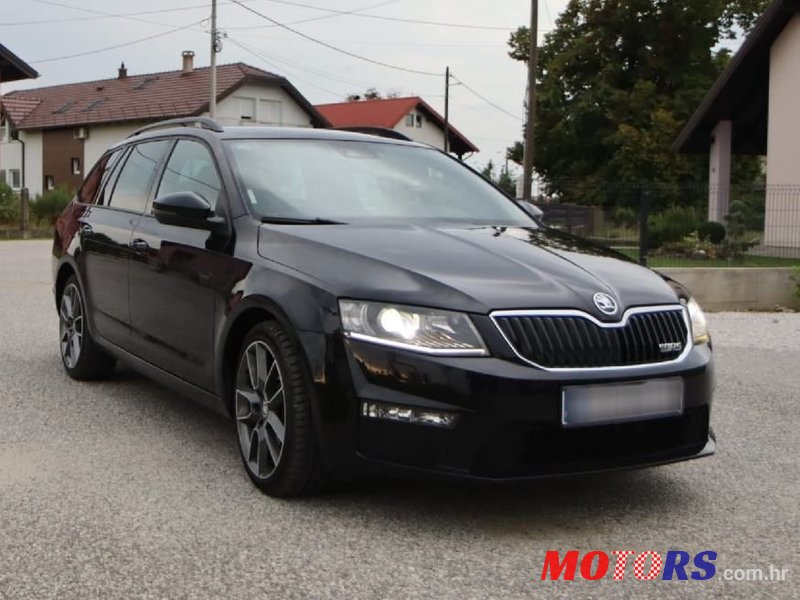 2014' Skoda Octavia Combi photo #2