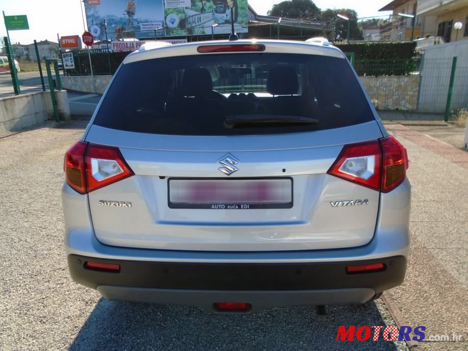 2015' Suzuki Vitara 1.6 Ddis photo #5