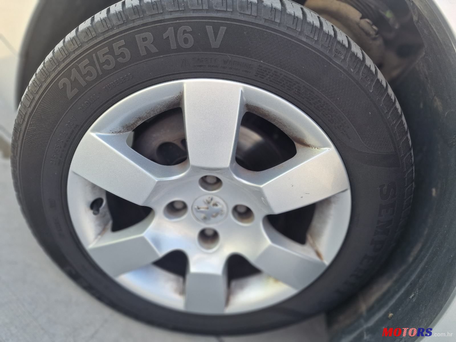 2013' Peugeot 5008 1,6 E-Hdi photo #2