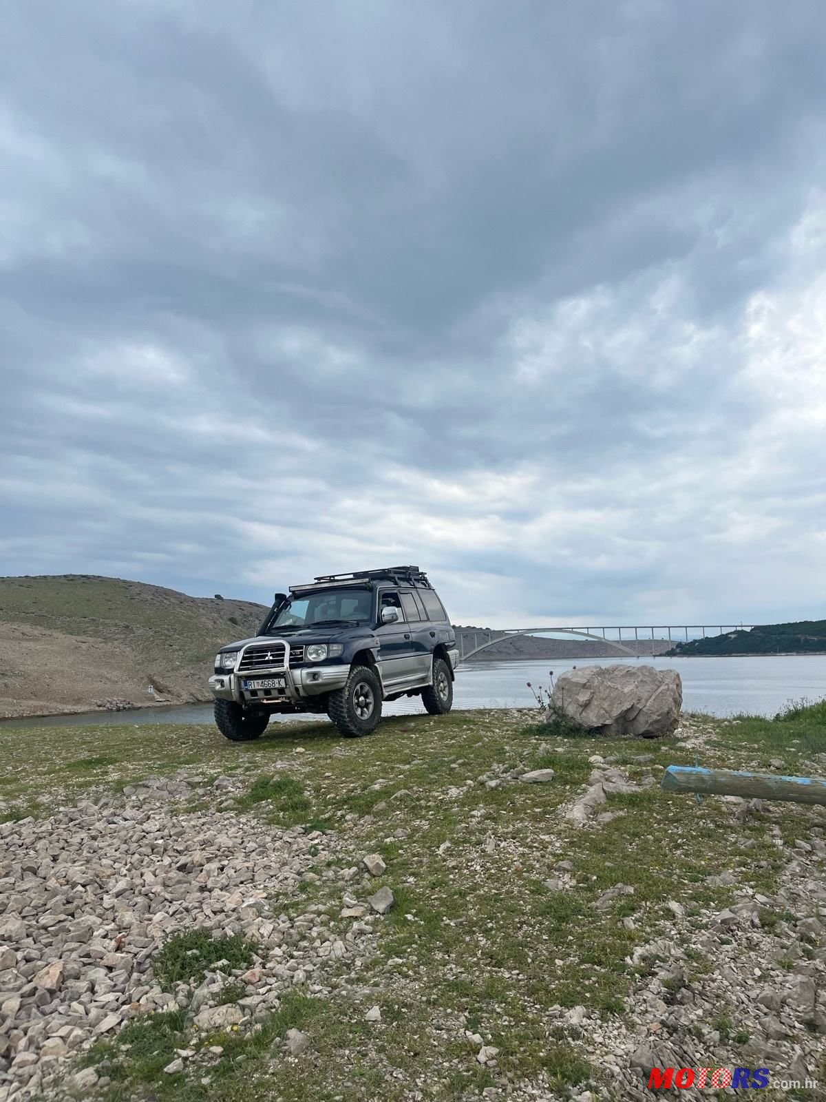 1998' Mitsubishi Pajero 3,5 V6-24V Gls photo #3