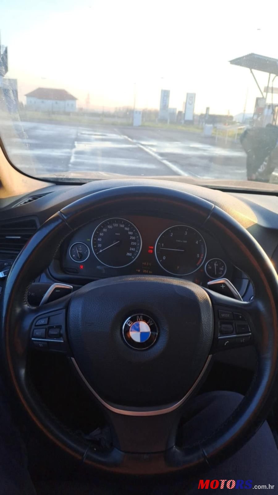 2010' BMW Serija 5 520D photo #3