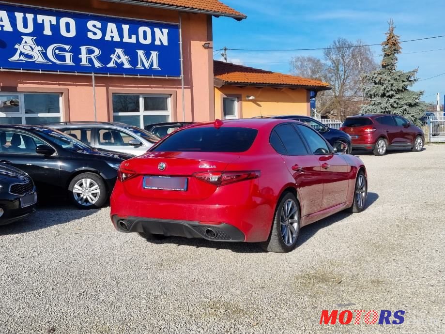 2017' Alfa Romeo Giulia 2,2 Jtd photo #5