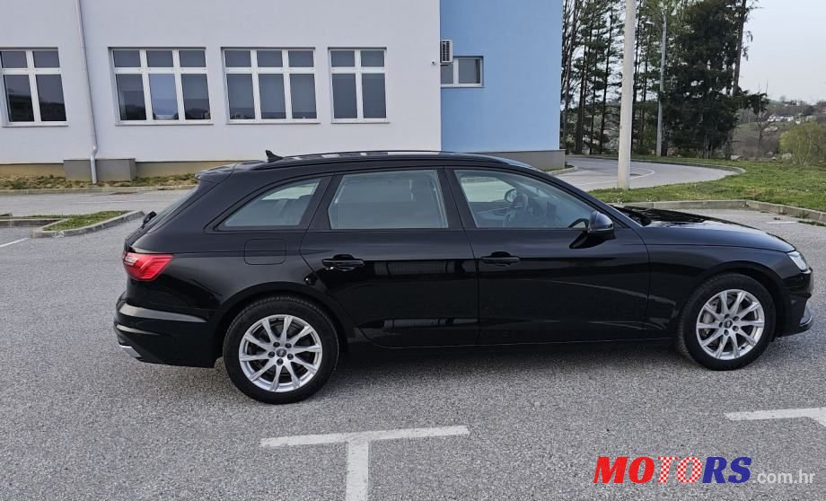 2020' Audi A4 Avant photo #2