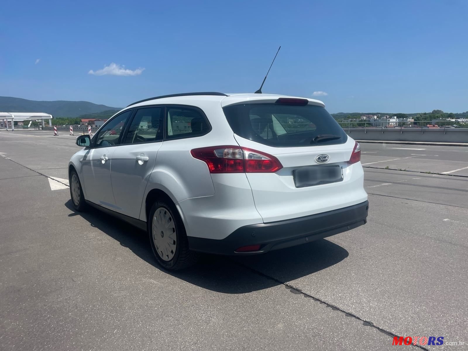 2014' Ford Focus Karavan photo #3