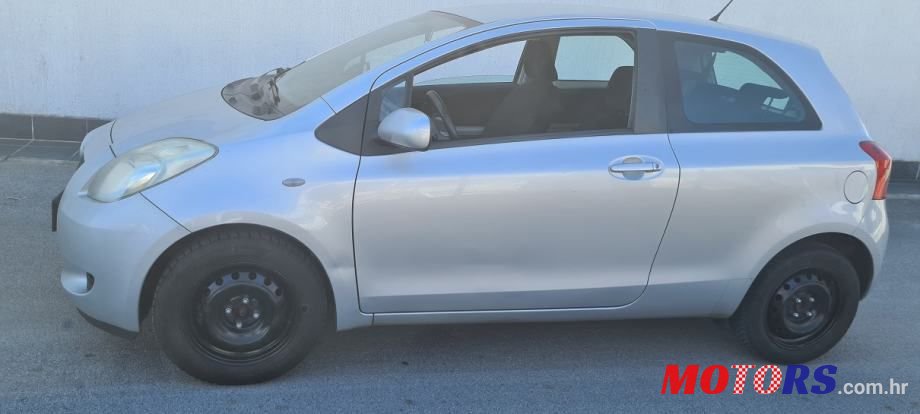 2007' Toyota Yaris 1,3 Vvt-I photo #3