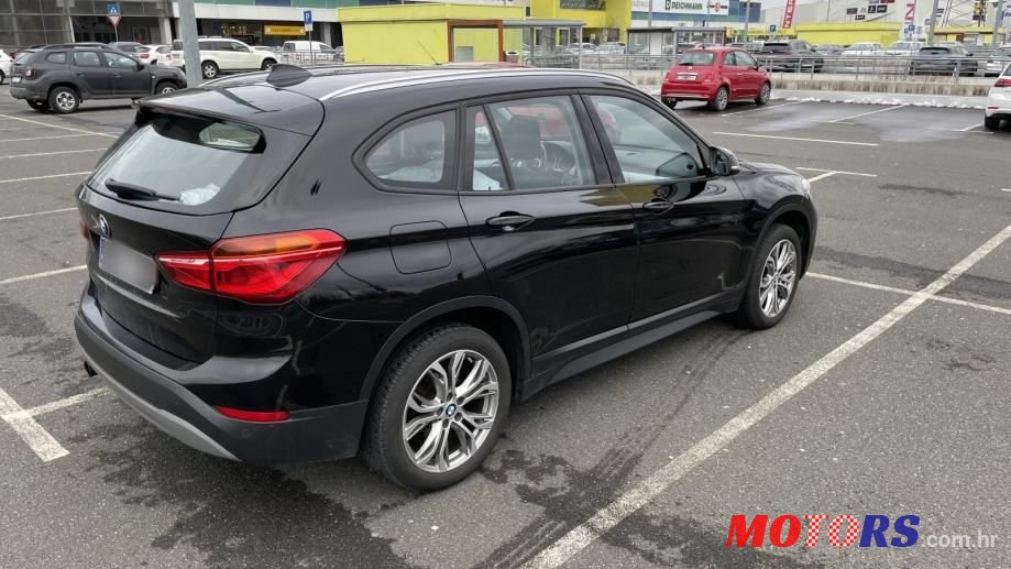 2017' BMW X1 Xdrive18D photo #6