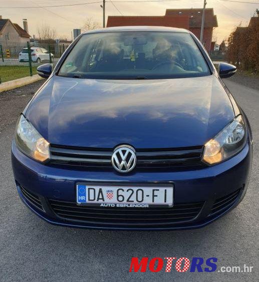 2009' Volkswagen Golf VI 1,6 Tdi photo #3