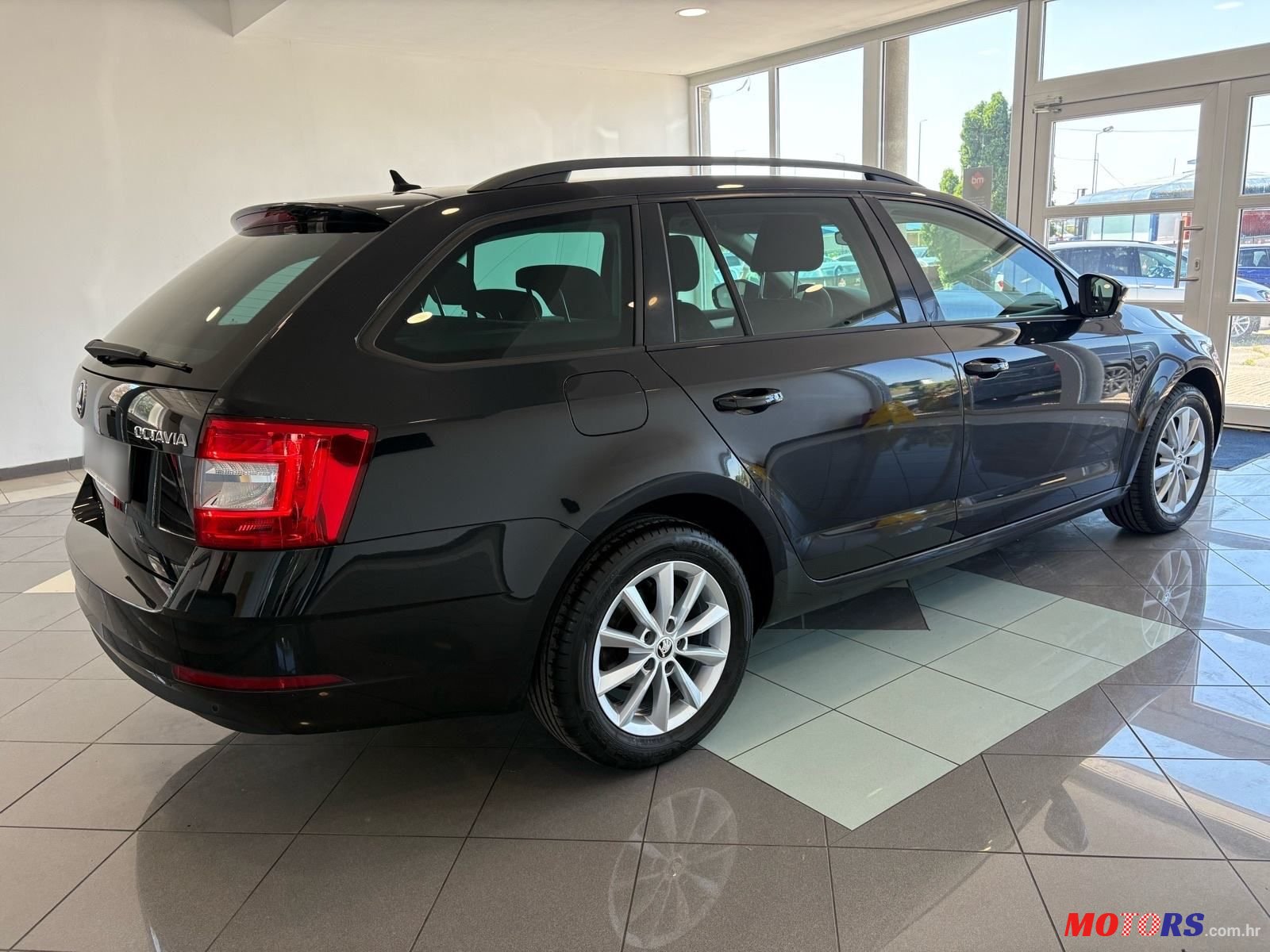 2018' Skoda Octavia Combi photo #5