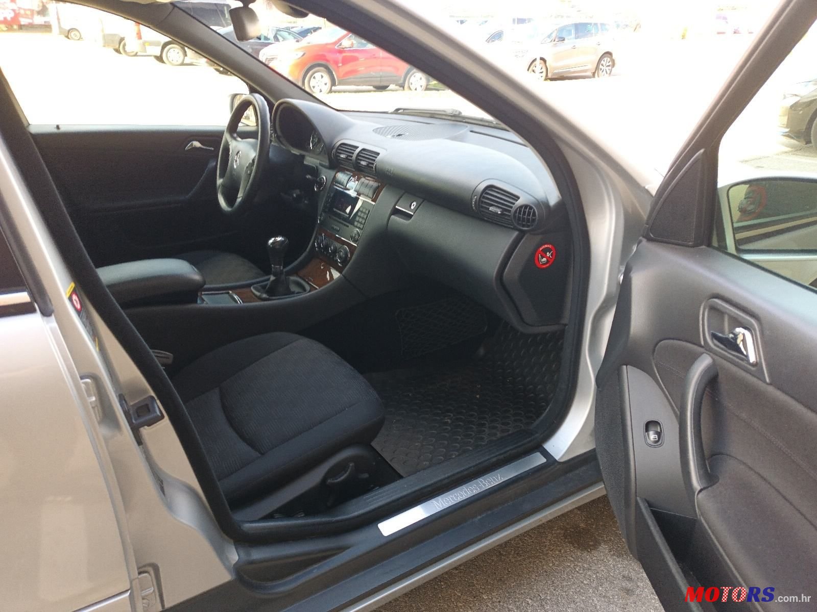 2004' Mercedes-Benz C-Klasa 180 T photo #6