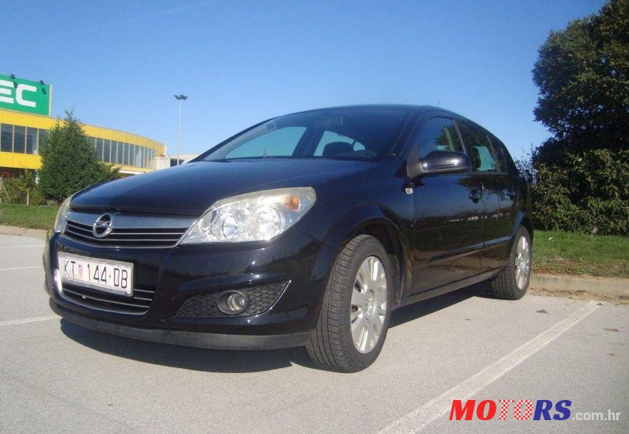 2007' Opel Astra 1.4  16V  Enjoy photo #2