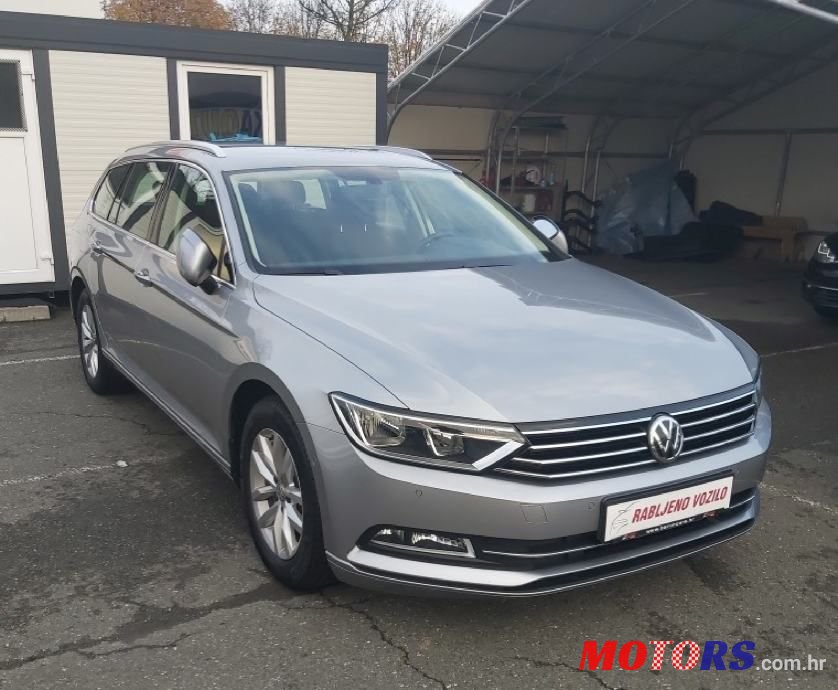 2018' Volkswagen Passat Variant photo #1
