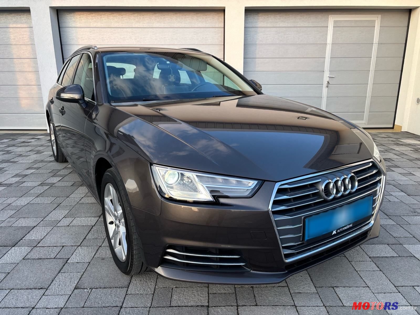 2016' Audi A4 Avant photo #3