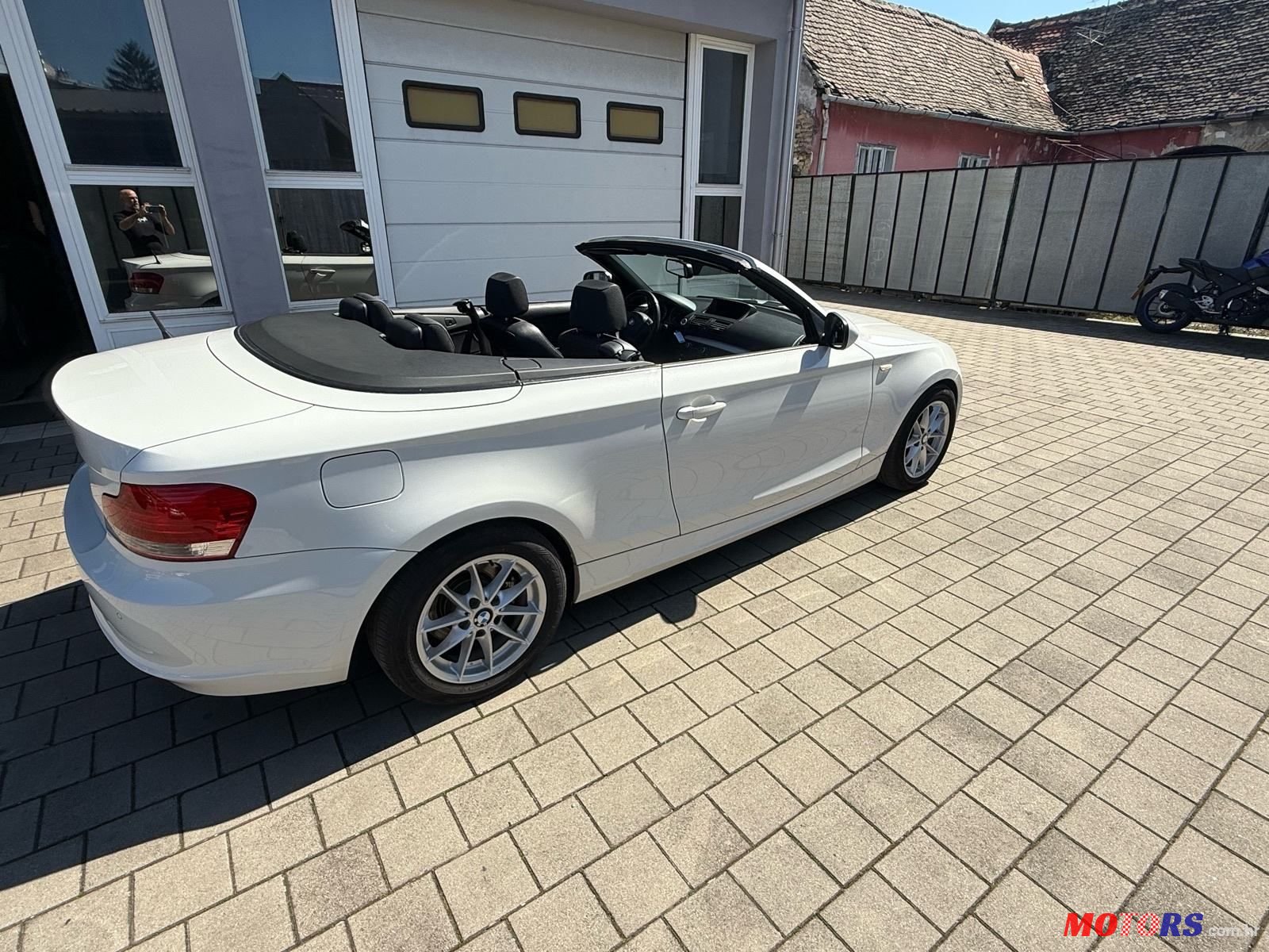 2010' BMW Serija 1 118I photo #1