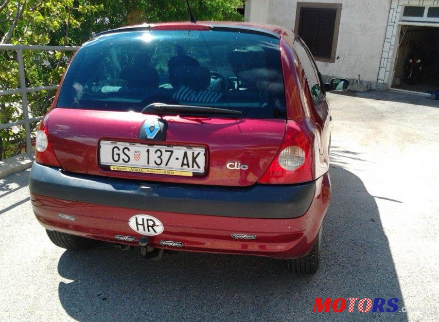 2003' Renault Clio 1,5 Dci photo #1