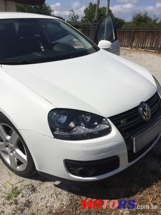 2008' Volkswagen Golf 5 photo #2