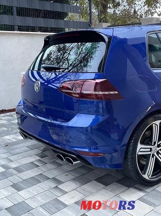 2016' Volkswagen Golf VII Golf R photo #4