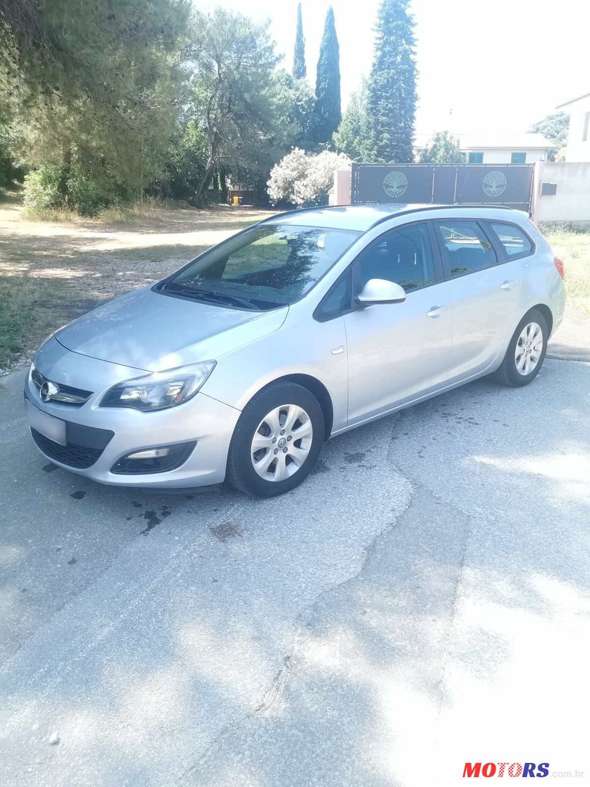 2016' Opel Astra Karavan photo #1