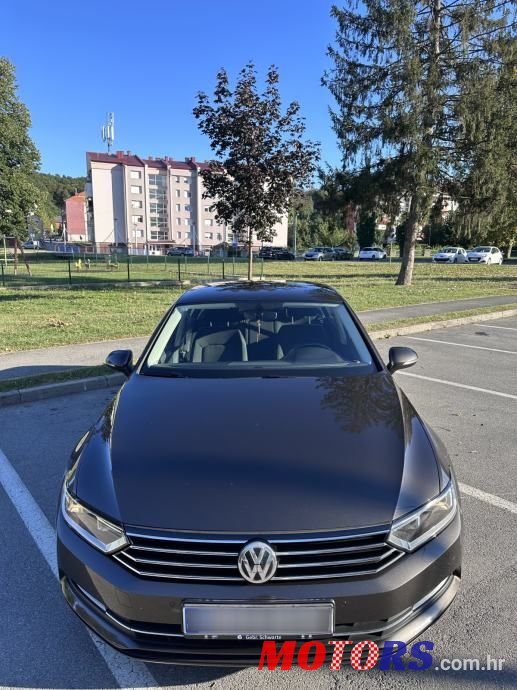 2015' Volkswagen Passat photo #3