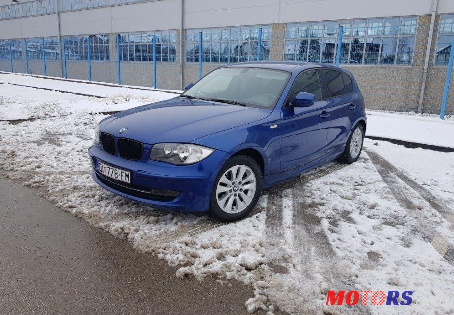 2010' BMW Serija 1 116D Sport photo #1