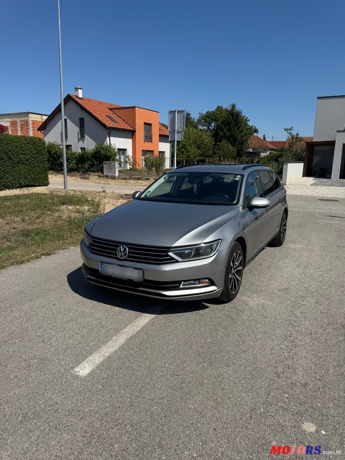 2015' Volkswagen Passat Variant photo #2