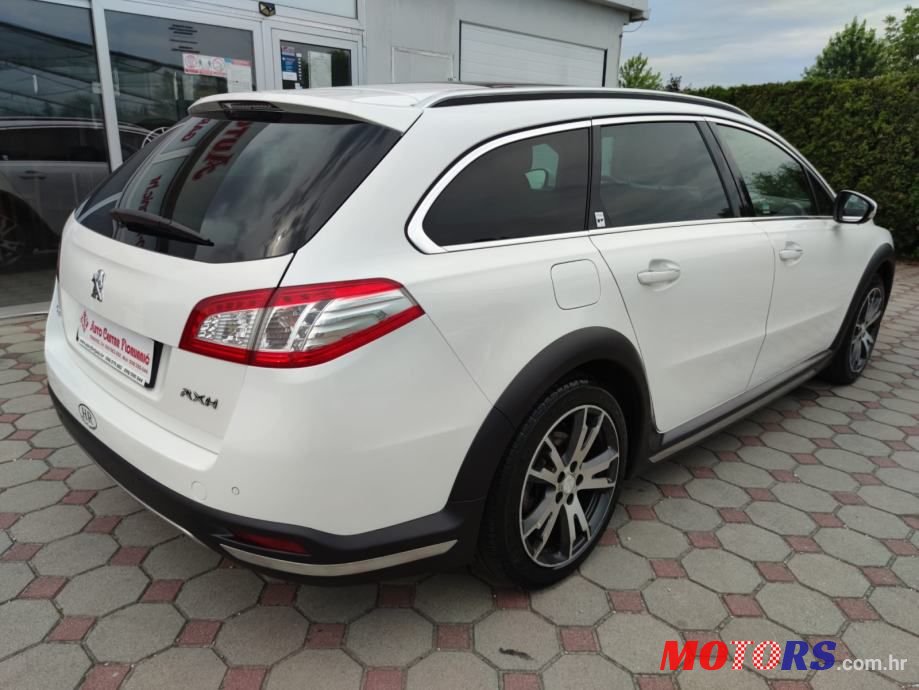 2013' Peugeot 508 Hybrid4 photo #5