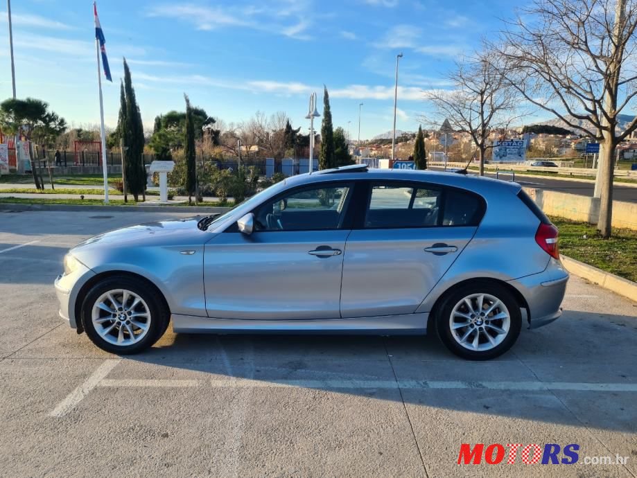 2010' BMW Serija 1 116D photo #3