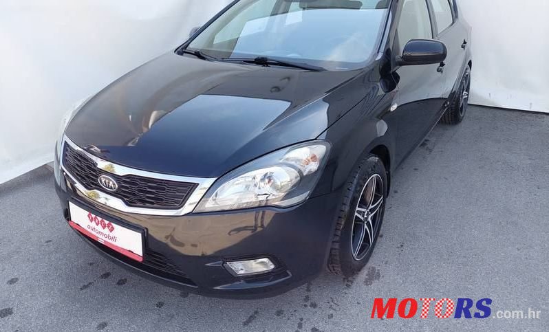 2010' Kia Ceed (Cee'D) 1.4 Cvvt Edition photo #1