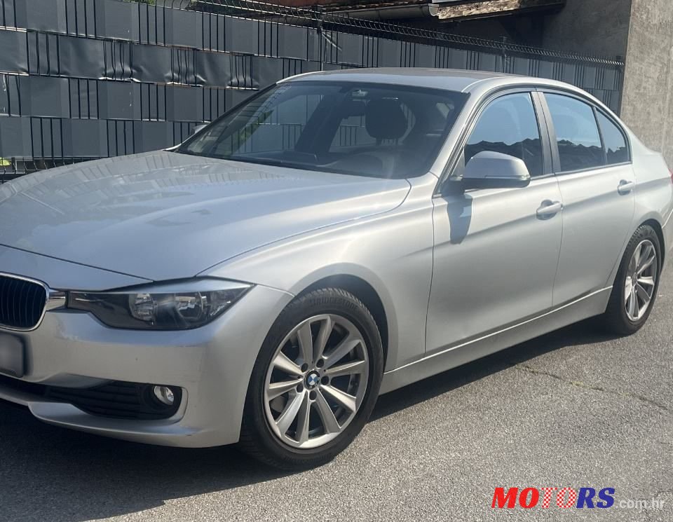 2013' BMW Serija 3 320D photo #1