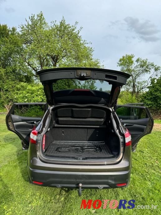 2015' Nissan Qashqai 4Wd 1,6 Dci photo #6