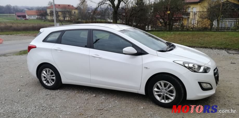 2015' Hyundai i30 1,6 Crdi photo #2
