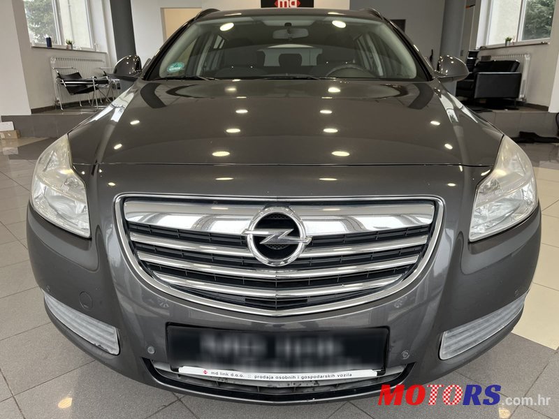 2012' Opel Insignia Karavan photo #2