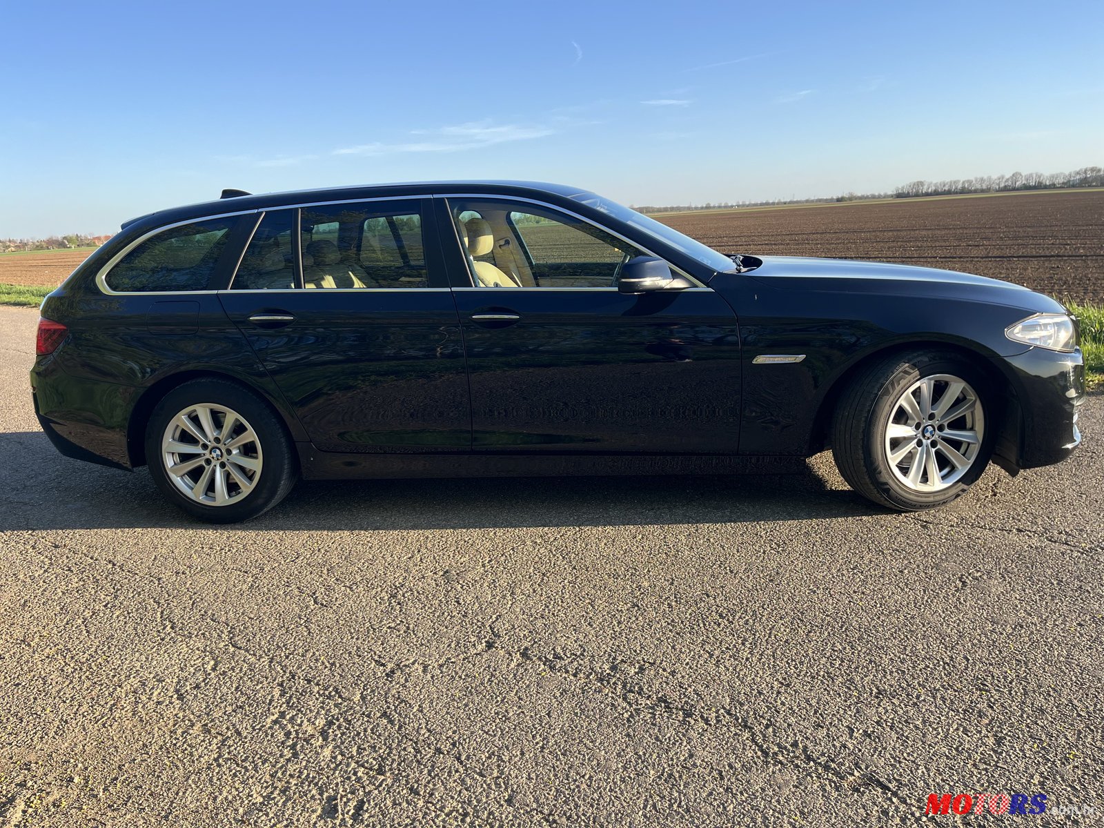 2016' BMW 5 Series 520 d xdrive 190Ps photo #3