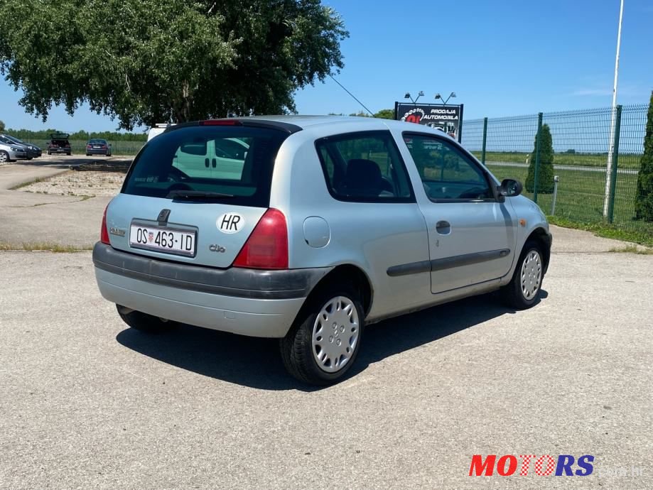 2000' Renault Clio 1,2 photo #2