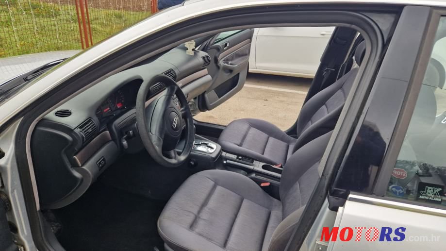 1999' Audi A4 2,5 V6 Tdi photo #5