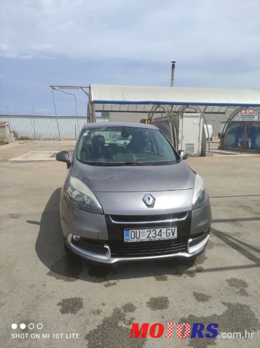 2012' Renault Scenic photo #2
