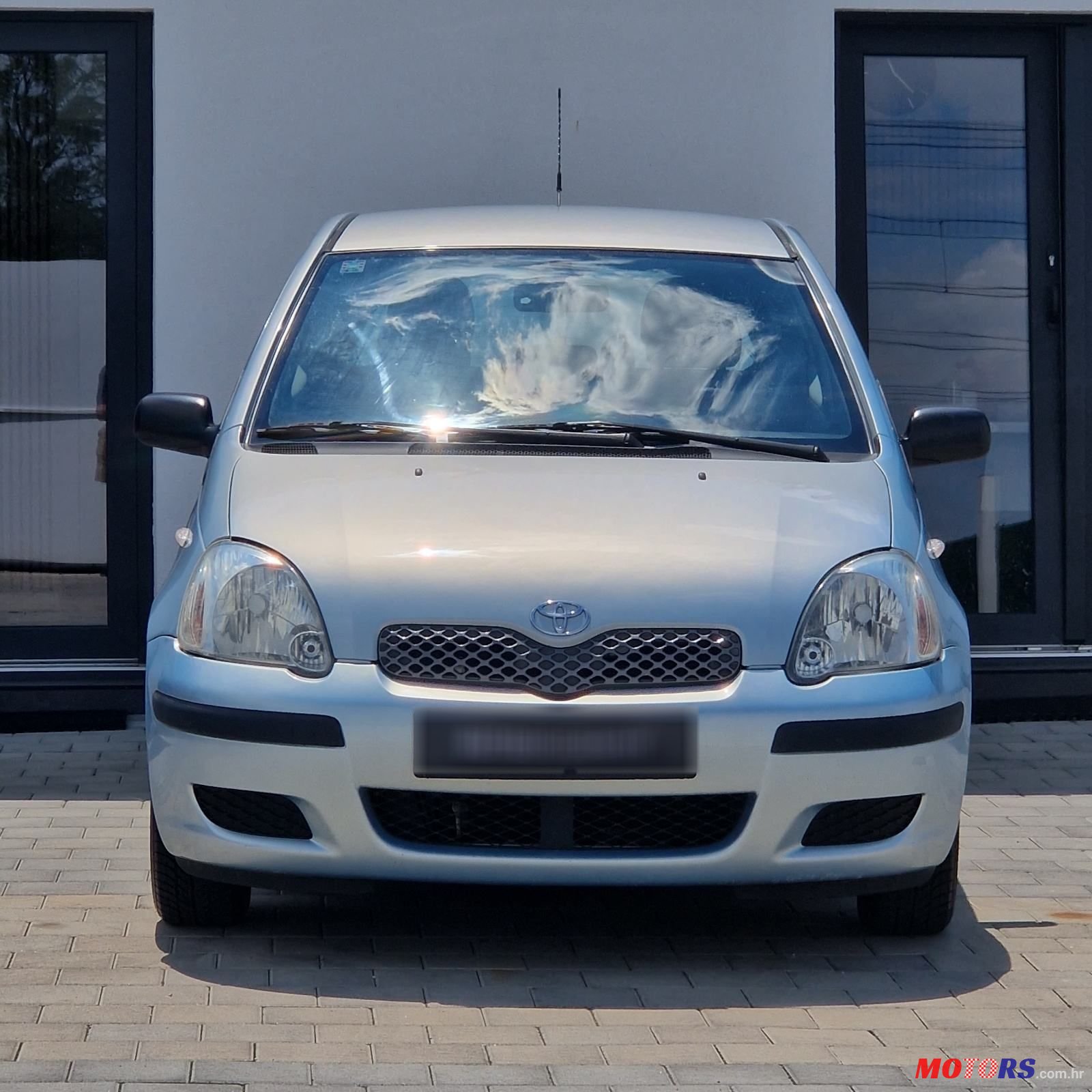 2004' Toyota Yaris 1,0 Vvt-I Cool photo #2