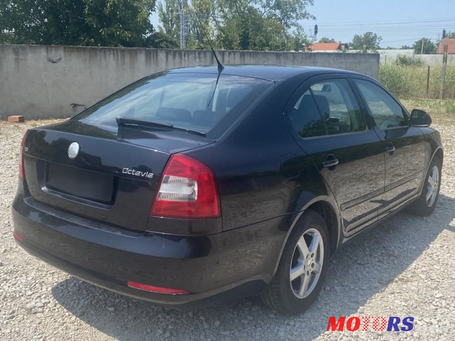 2010' Skoda Octavia 1,6 Tdi photo #3