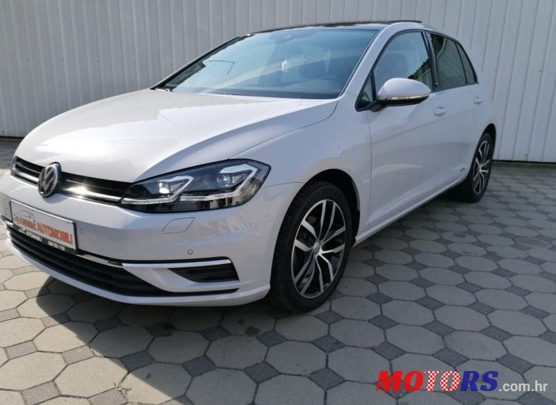 2017' Volkswagen Golf 7 1,6 Tdi photo #1