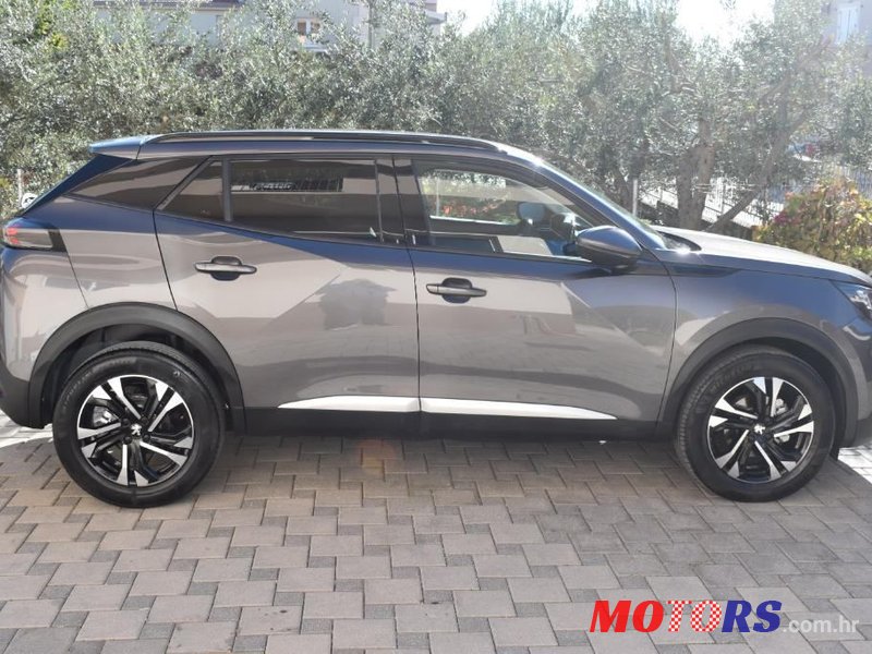 2021' Peugeot 2008 1,2 Puretech photo #5