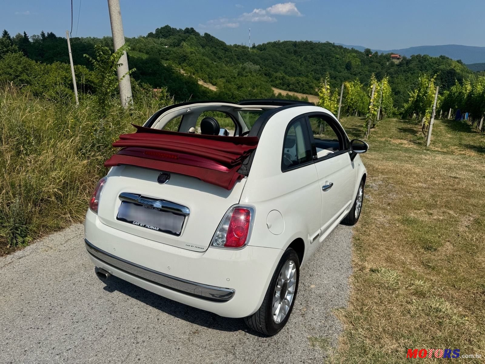 2011' Fiat 500 photo #3