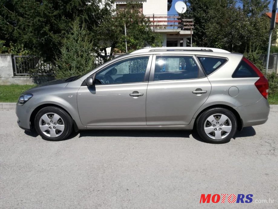 2010' Kia Ceed 1,6 Crdi photo #4