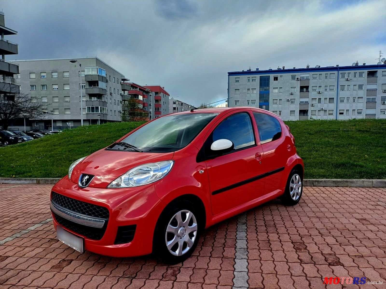 2012' Peugeot 107 1,0 photo #1