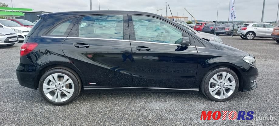 2016' Mercedes-Benz B-Klasa 180 D photo #4